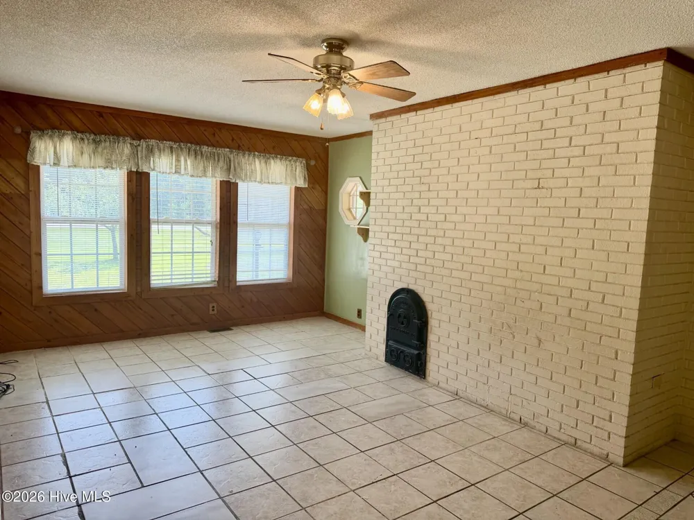 2498 Carolina 53 Elizabethtown, NC 28337