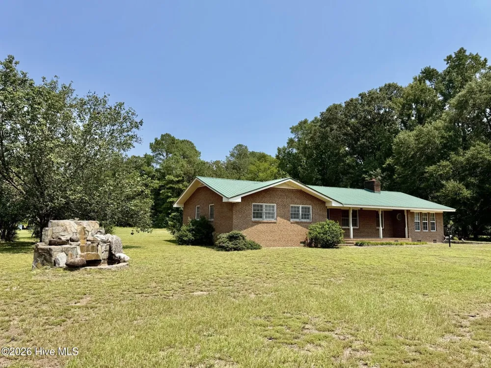 2498 Carolina 53 Elizabethtown, NC 28337