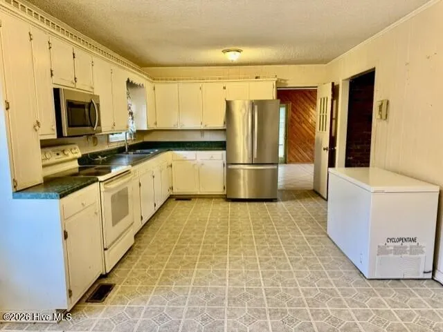 2498 Carolina 53 Elizabethtown, NC 28337