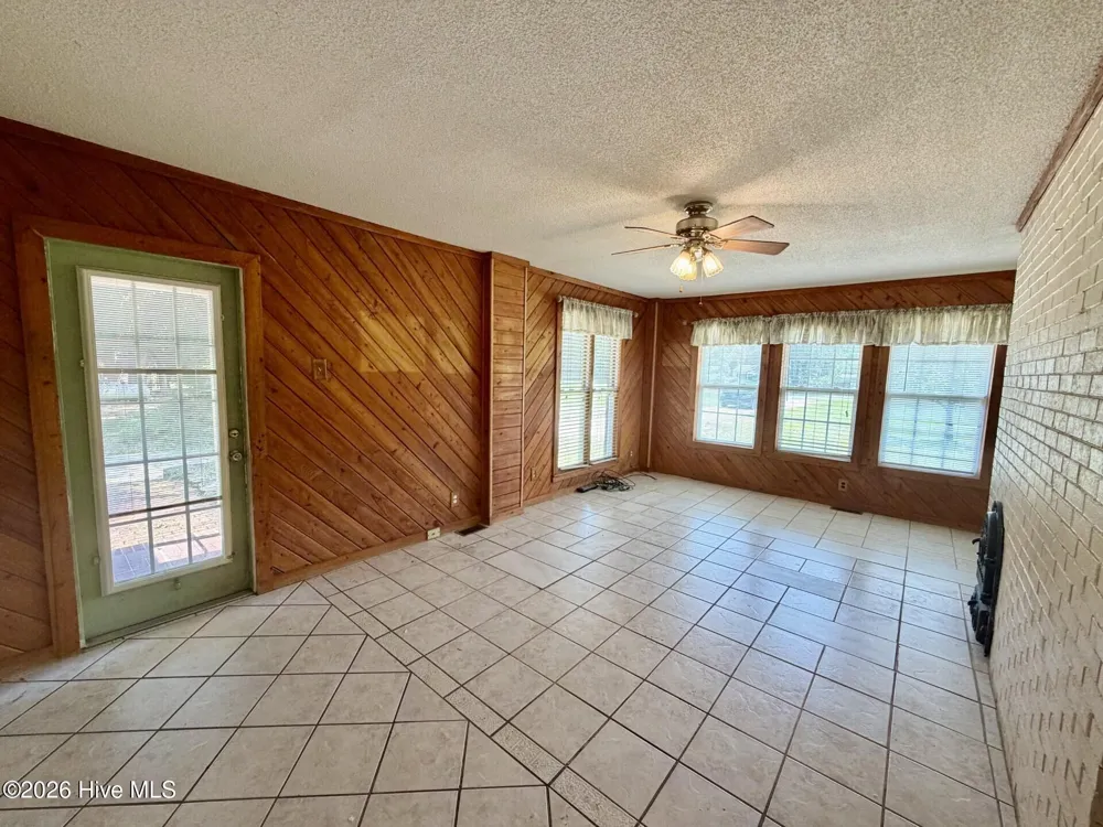 2498 Carolina 53 Elizabethtown, NC 28337