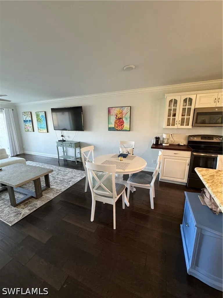 Bloomfield Circle #C107 Naples, FL 34112