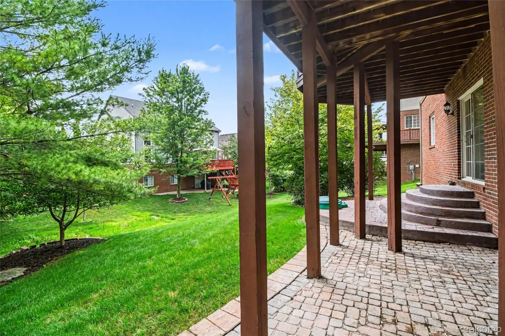 49847 Parkside Drive Northville Township, MI 48168