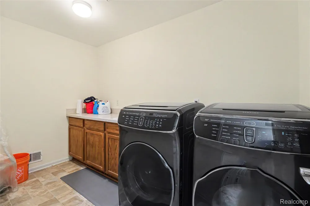49847 Parkside Drive Northville Township, MI 48168
