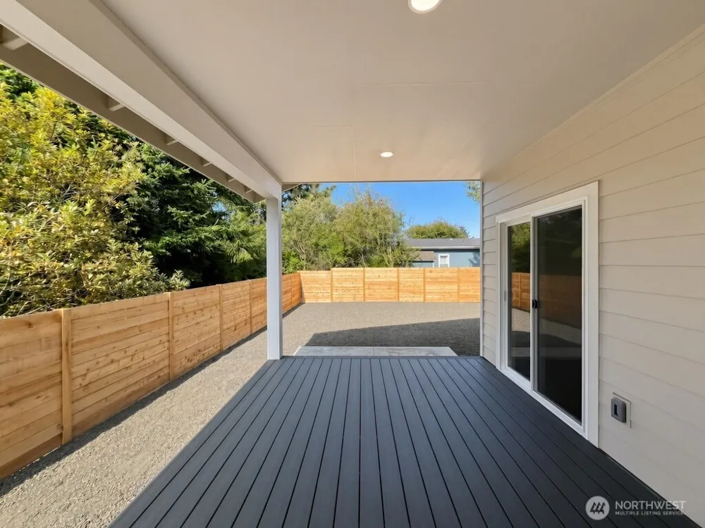 148 NW Narwhal Loop Ocean Shores, WA 98569
