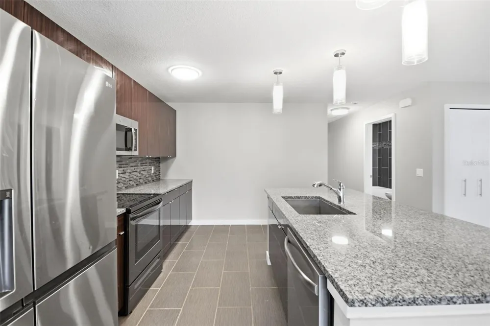 2303 BAHIA VISTA STREET Sarasota, FL 34239