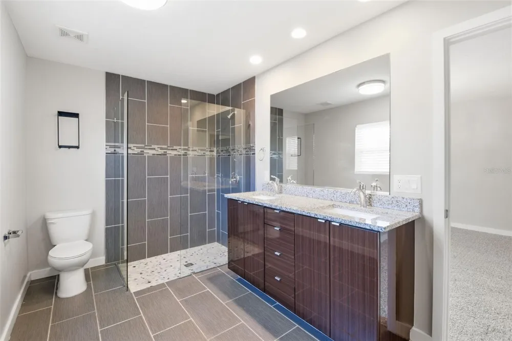 2303 BAHIA VISTA STREET Sarasota, FL 34239