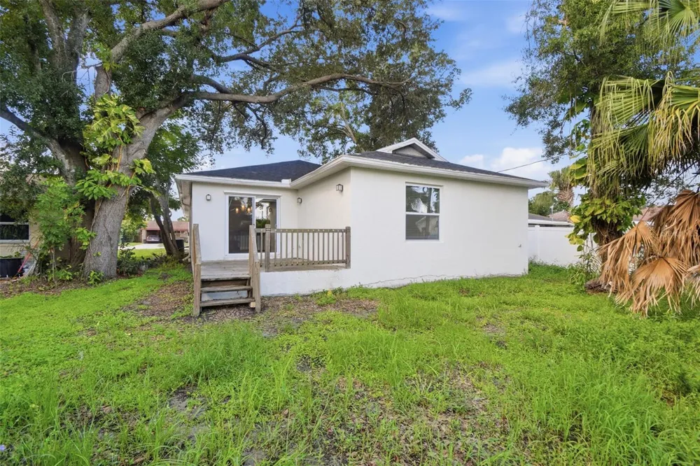 2303 BAHIA VISTA STREET Sarasota, FL 34239