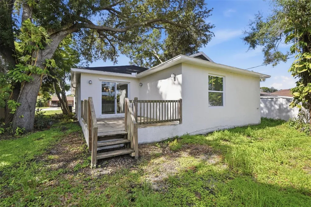 2303 BAHIA VISTA STREET Sarasota, FL 34239