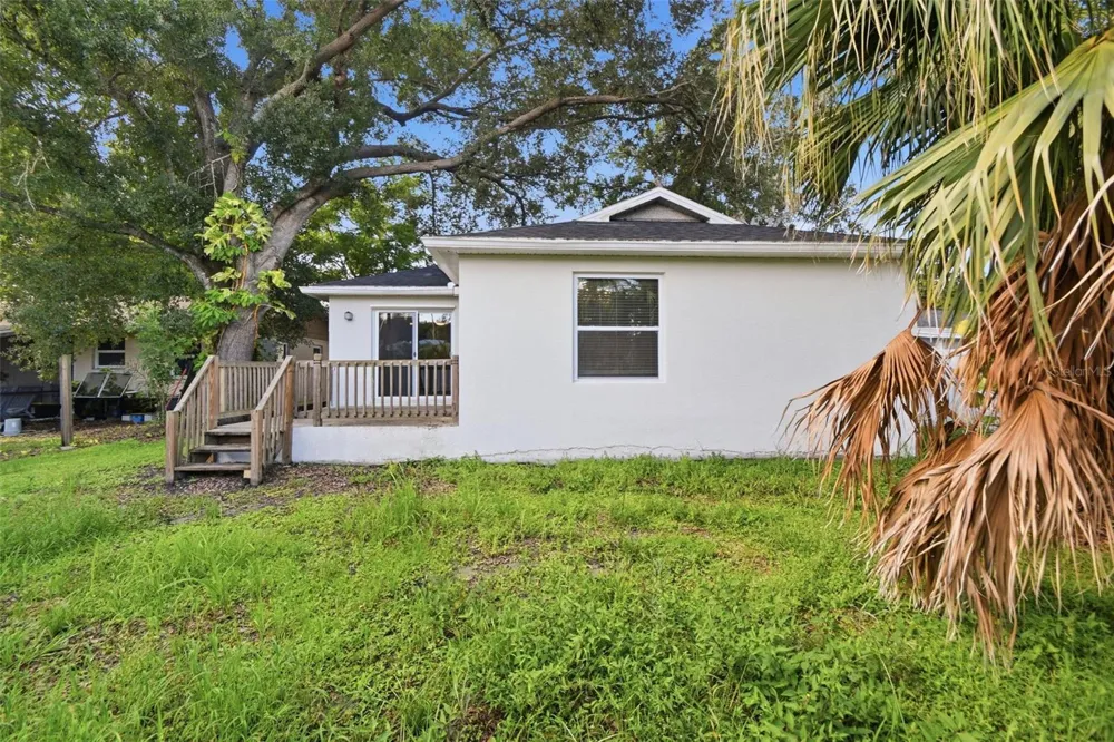 2303 BAHIA VISTA STREET Sarasota, FL 34239