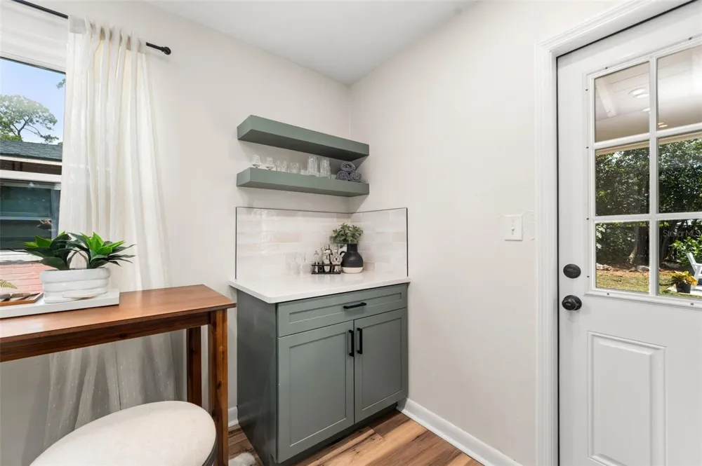 807 NW 24TH AVENUE Gainesville, FL 32609