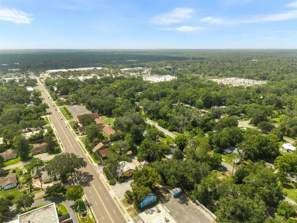 807 NW 24TH AVENUE Gainesville, FL 32609