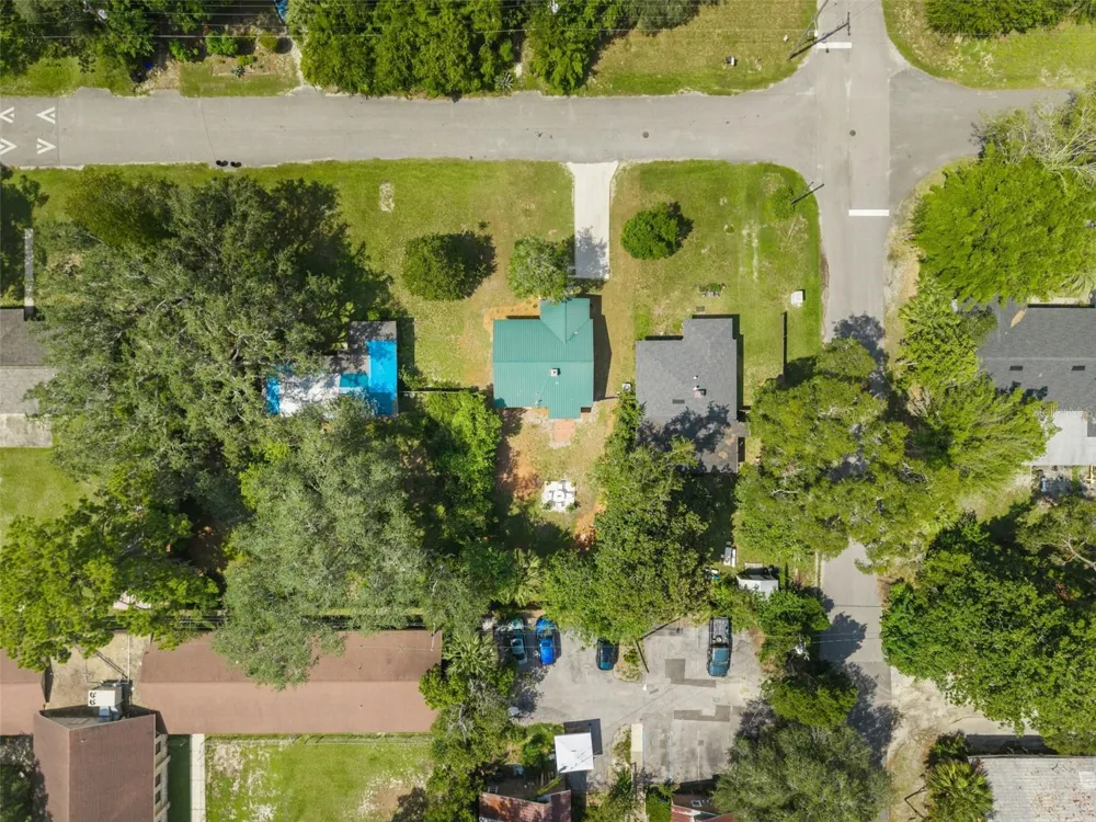 807 NW 24TH AVENUE Gainesville, FL 32609