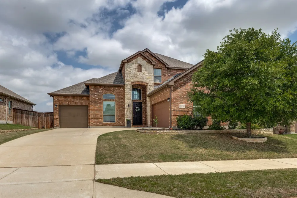 8940 Jewel Flower Drive Fort Worth, TX 76131
