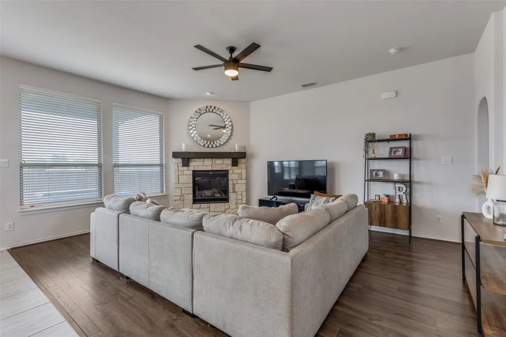 8940 Jewel Flower Drive Fort Worth, TX 76131