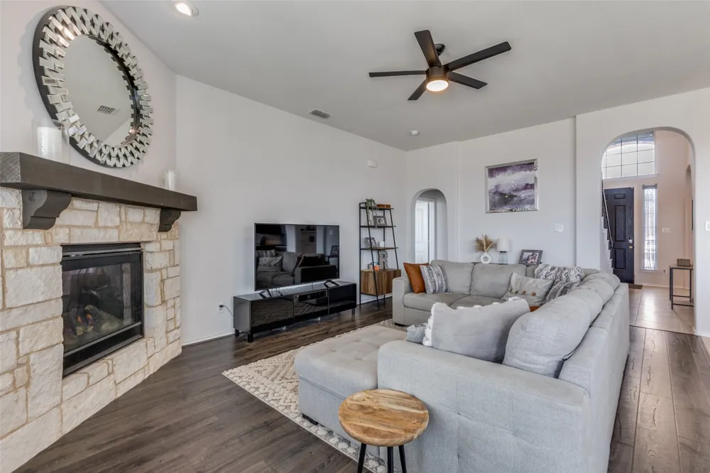 8940 Jewel Flower Drive Fort Worth, TX 76131
