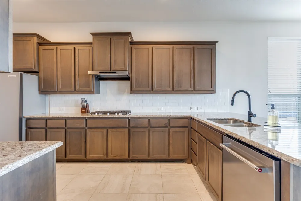 8940 Jewel Flower Drive Fort Worth, TX 76131