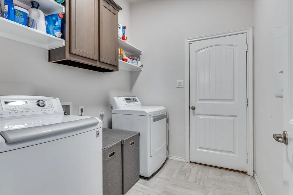 8940 Jewel Flower Drive Fort Worth, TX 76131