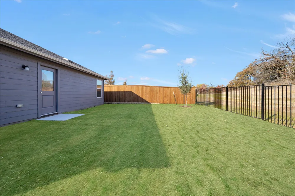 11025 Triple Crown Court Providence Village, TX 76227