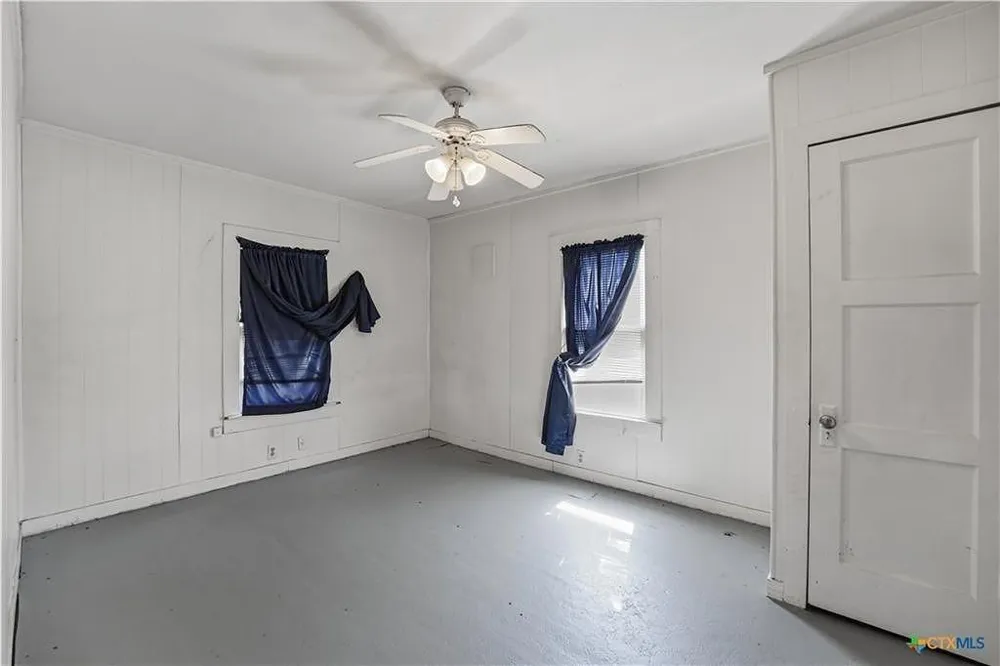 226 Thornton Street Gonzales, TX 78629