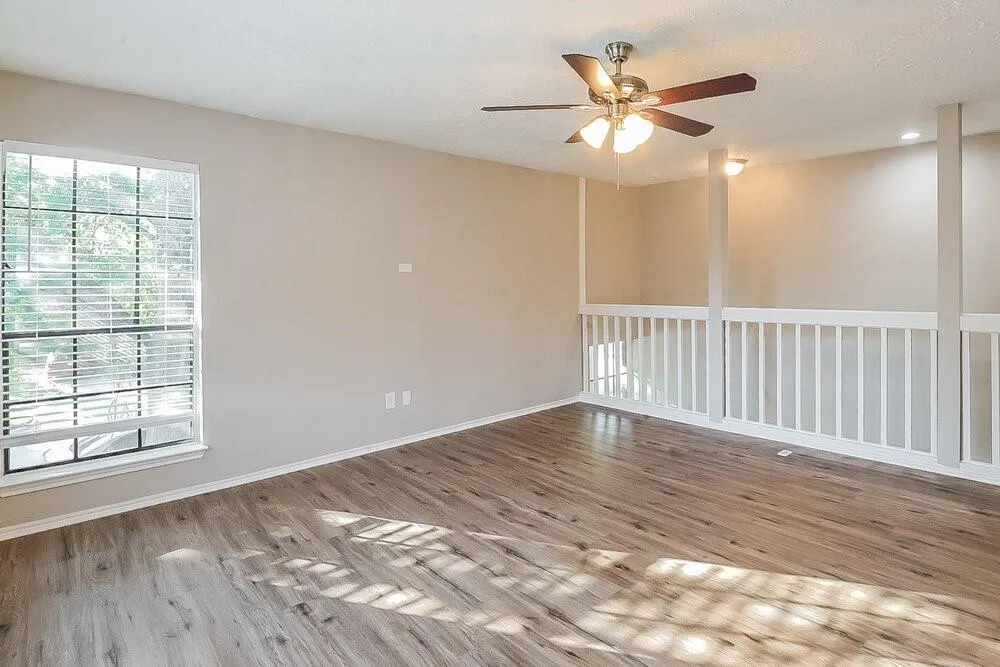 1909 Wildwood Ridge Drive Missouri City, TX 77489