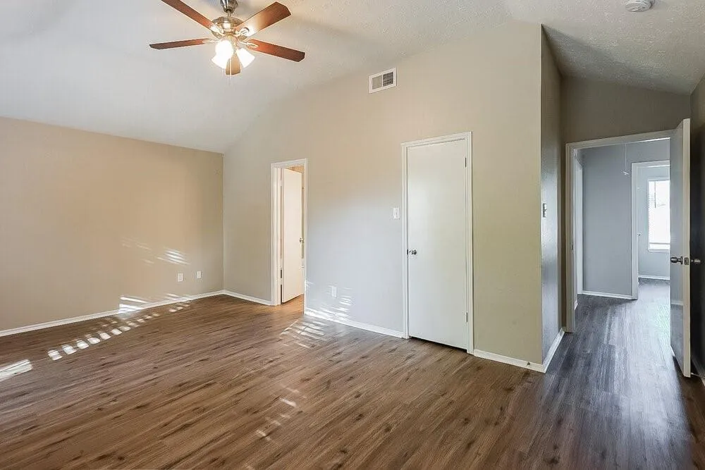 1909 Wildwood Ridge Drive Missouri City, TX 77489