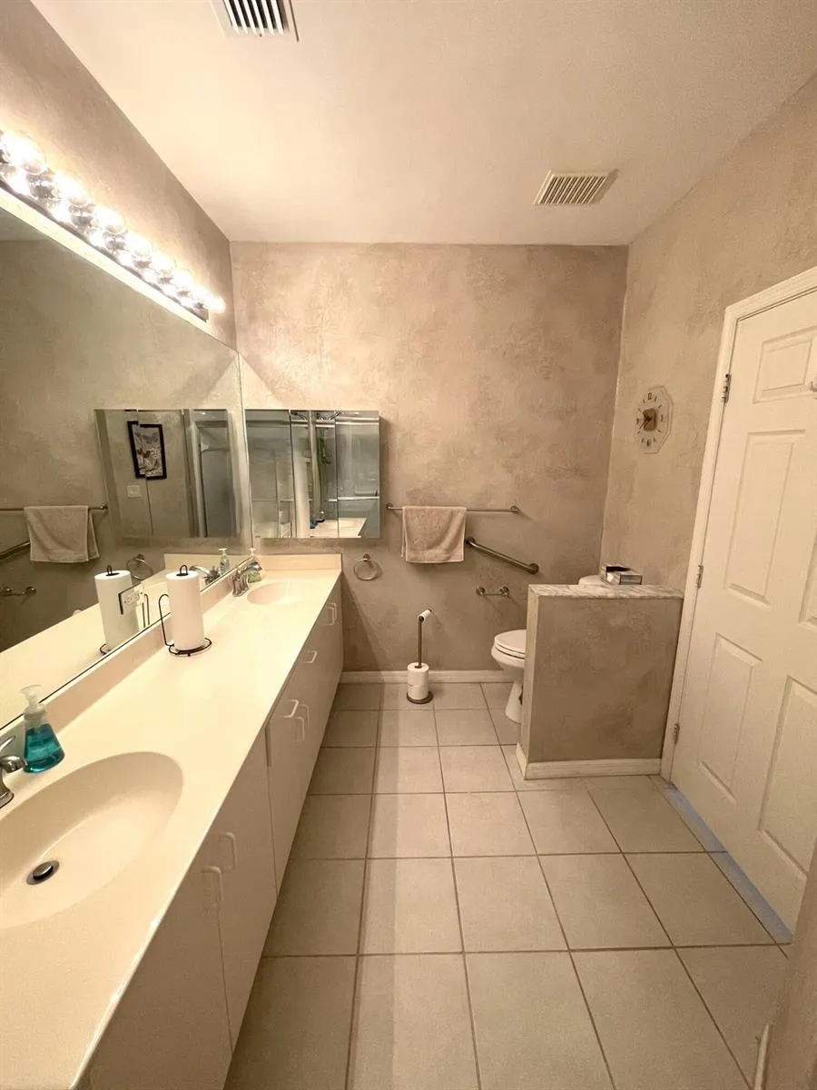 7941 LAINA LANE #2 Boynton Beach, FL 33437
