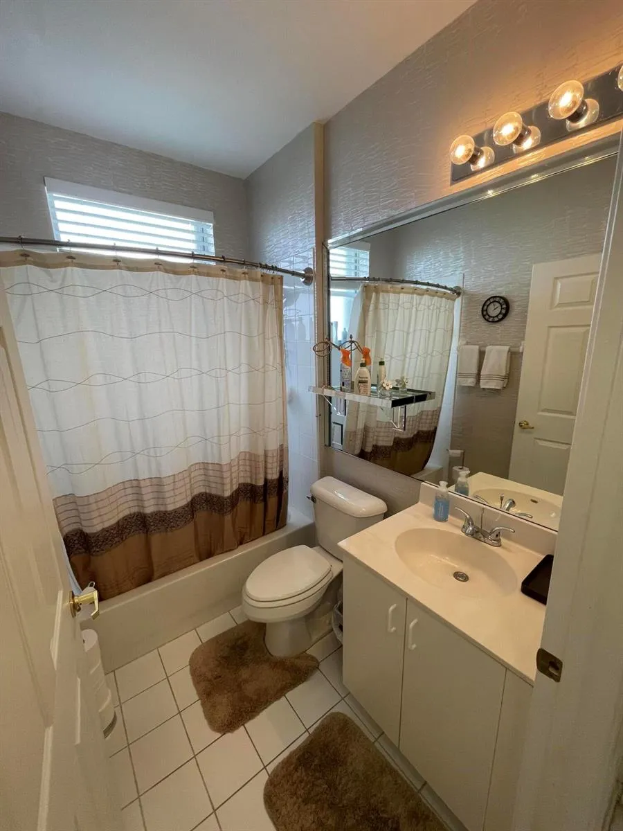 7941 LAINA LANE #2 Boynton Beach, FL 33437