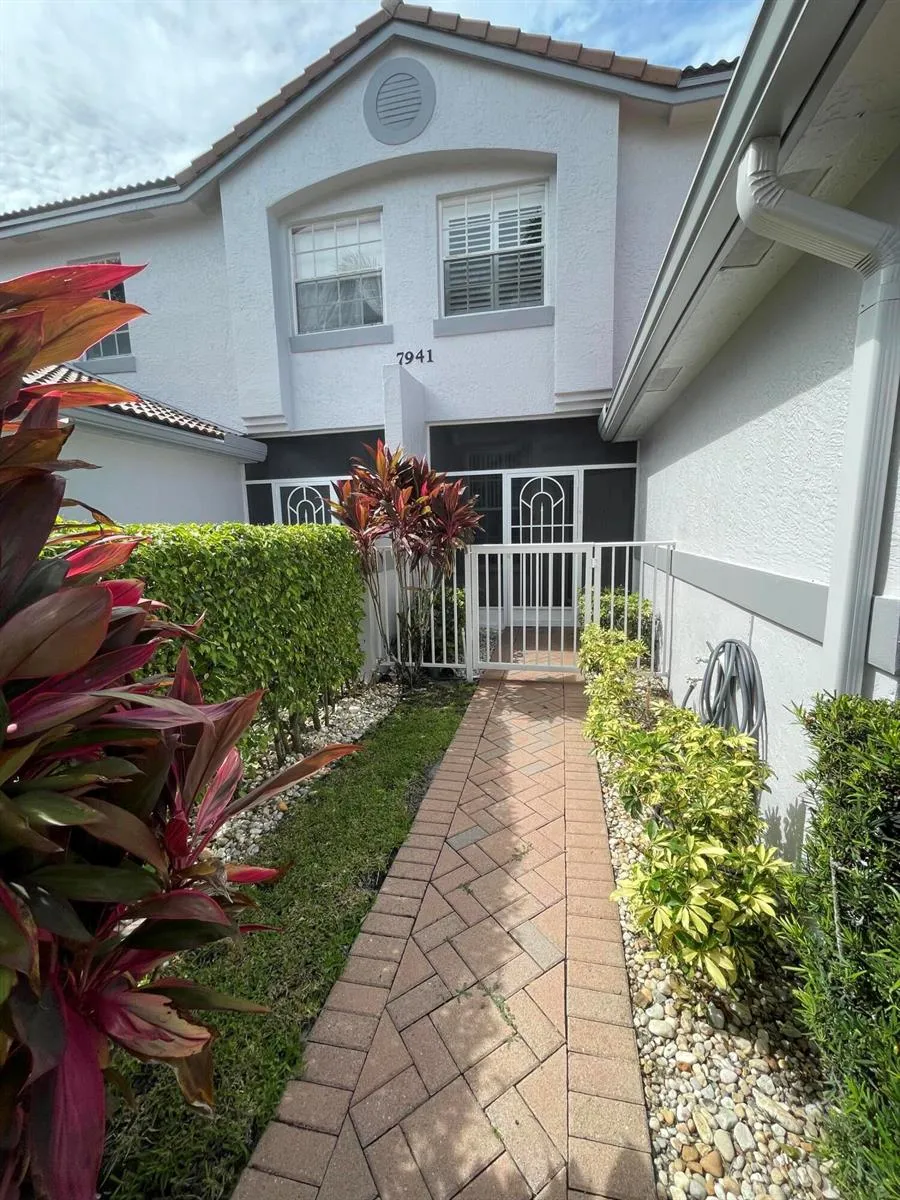 7941 LAINA LANE #2 Boynton Beach, FL 33437