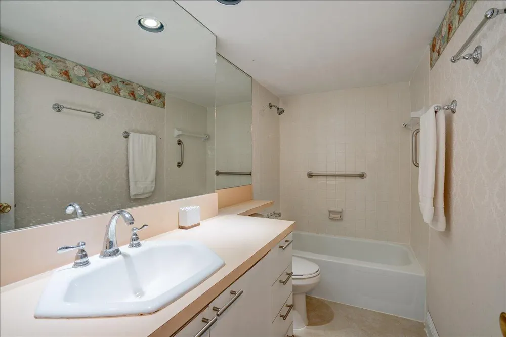 3450 S Ocean Boulevard #806 Palm Beach, FL 33480