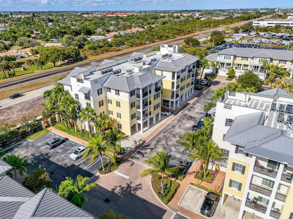 225 S Latitude Circle #Unit 402 Delray Beach, FL 33483
