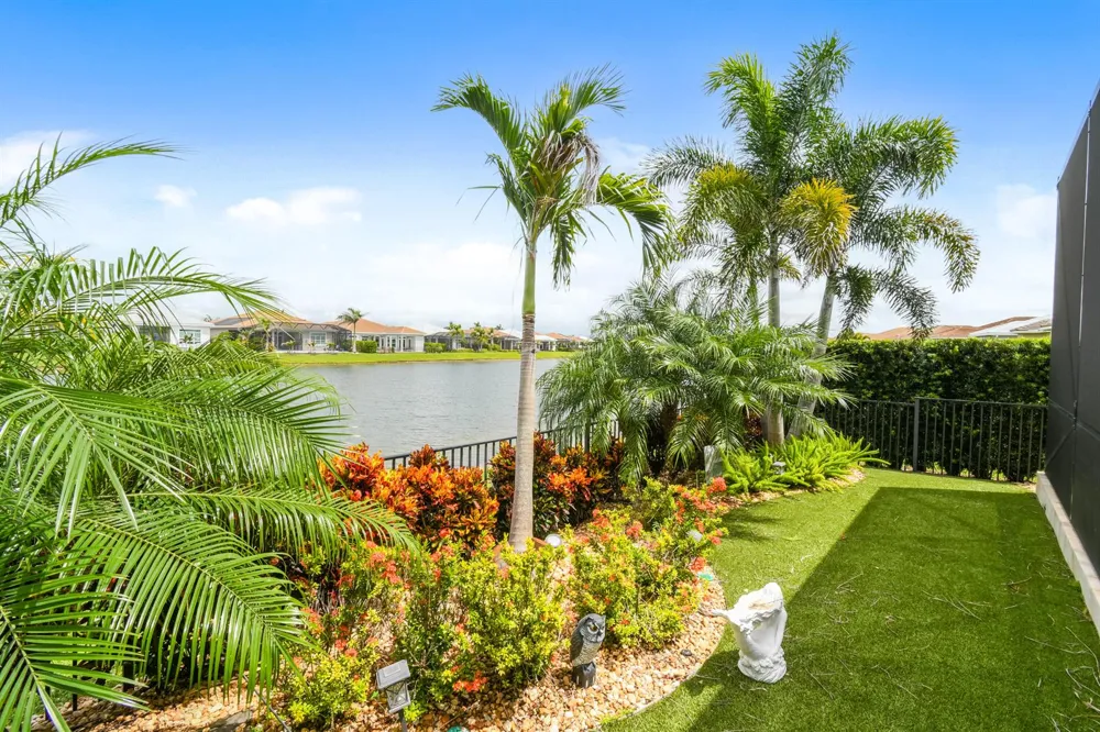 8864 SW Montova Way Port St. Lucie, FL 34987