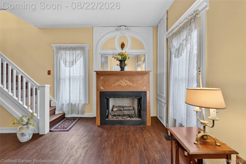 108 College Street Holly Village, MI 48442