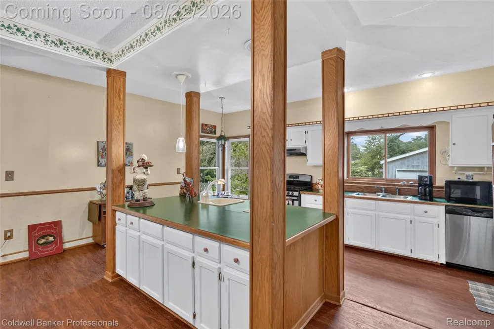 108 College Street Holly Village, MI 48442