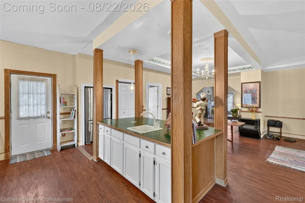 108 College Street Holly Village, MI 48442