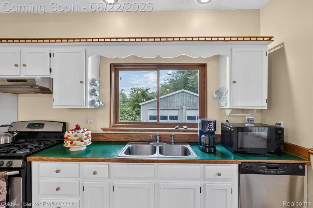 108 College Street Holly Village, MI 48442