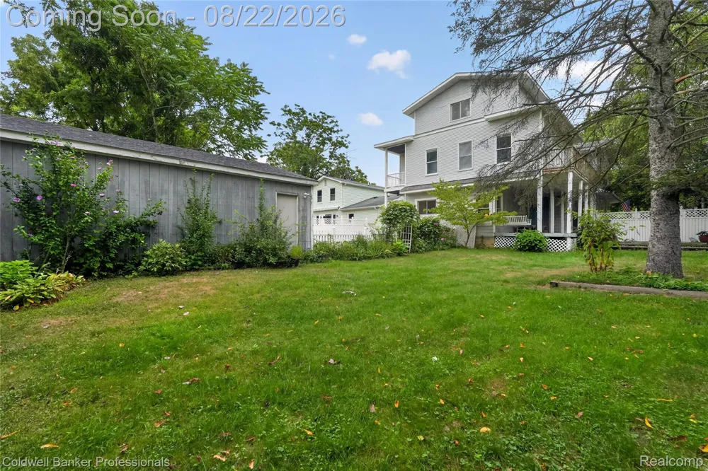 108 College Street Holly Village, MI 48442