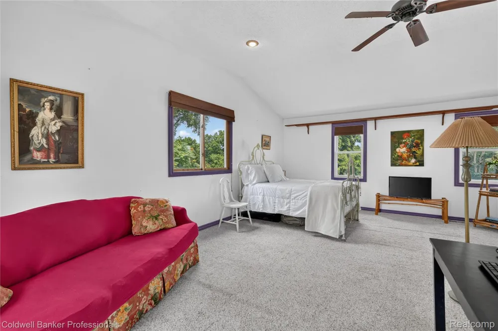 108 College Street Holly Village, MI 48442