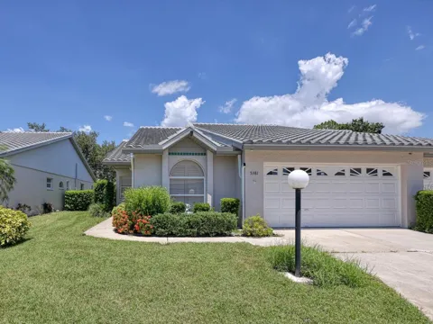 5381 KELLY DRIVE #15