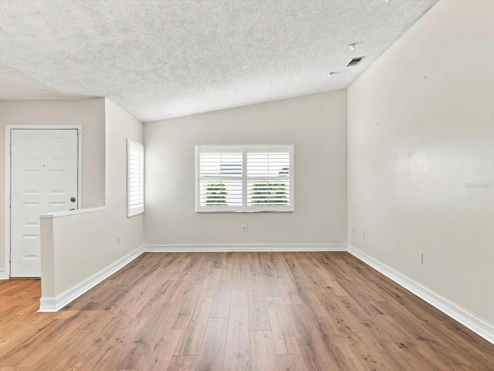 5381 KELLY DRIVE #15 Sarasota, FL 34233