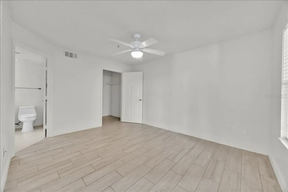 2212 GRAND CAYMAN COURT #1617 Kissimmee, FL 34741
