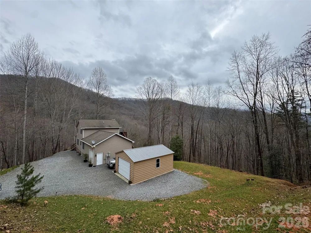 1333 Pigeon Creek Road Bryson City, NC 28713