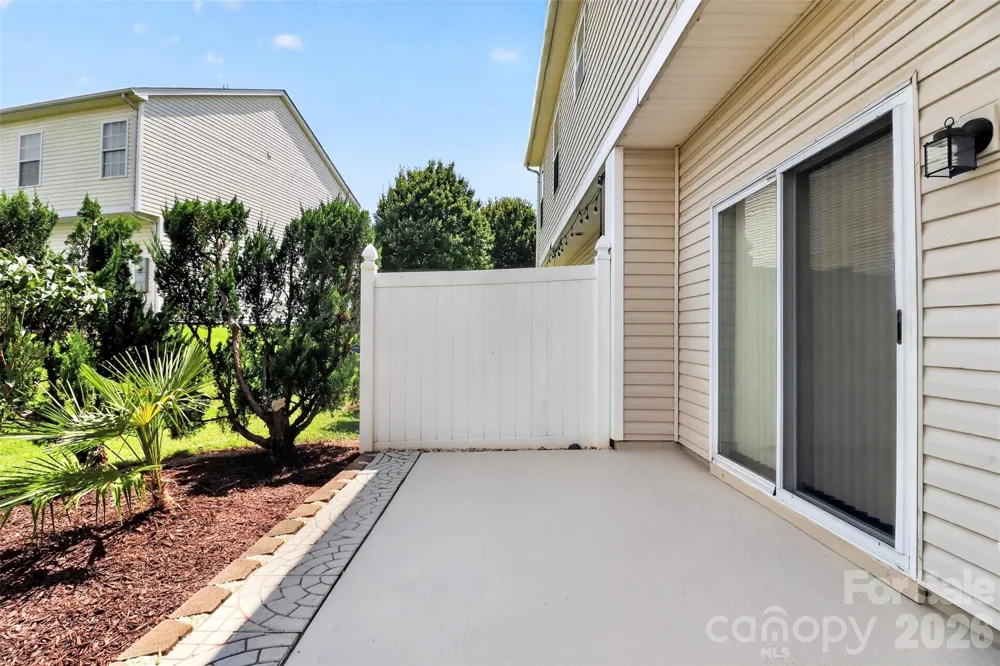 12028 Stratfield Place Circle Pineville, NC 28134