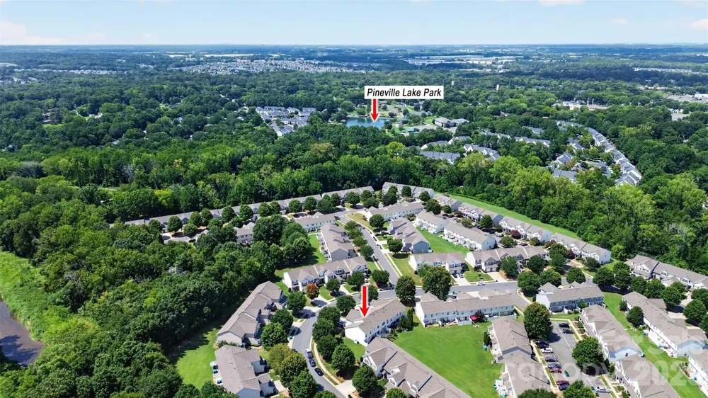 12028 Stratfield Place Circle Pineville, NC 28134
