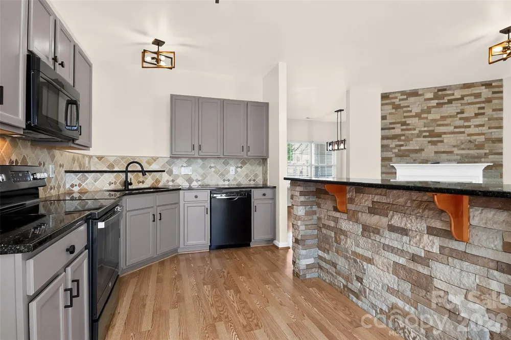 12028 Stratfield Place Circle Pineville, NC 28134