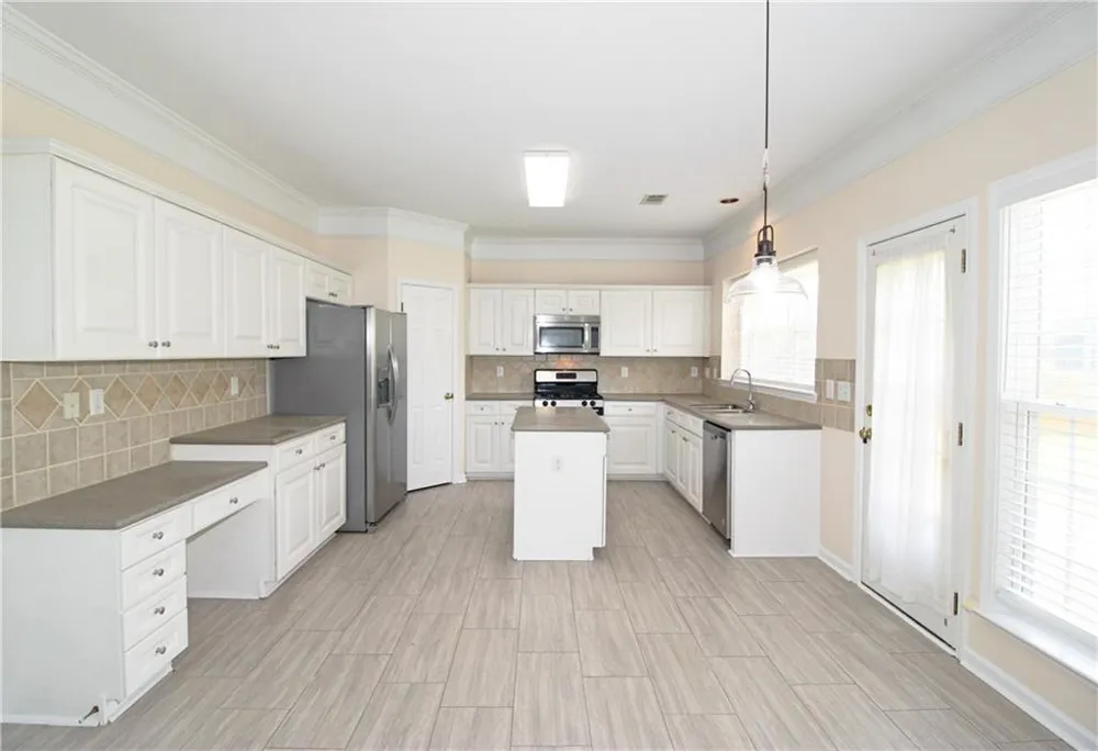 8155 Cavendish Place Johns Creek, GA 30024