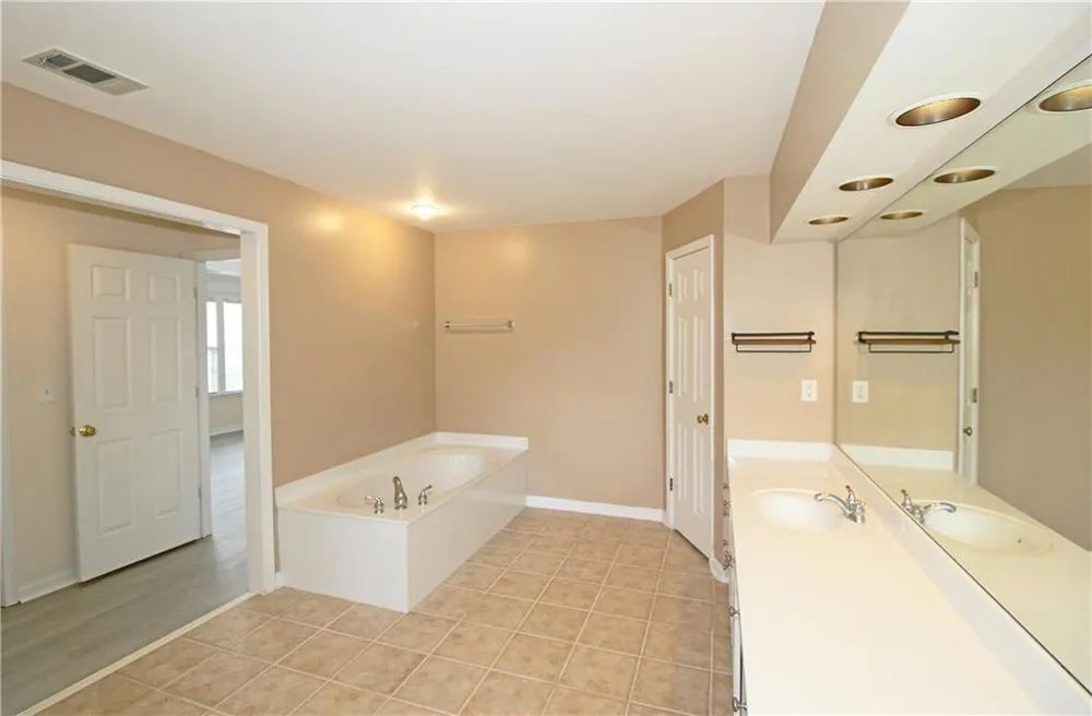 8155 Cavendish Place Johns Creek, GA 30024