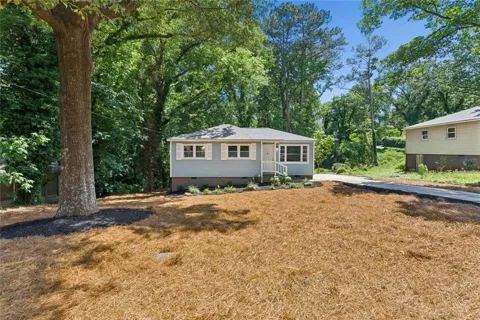 612 Hickory Trail
