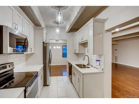 7877 E Mississippi Avenue #102