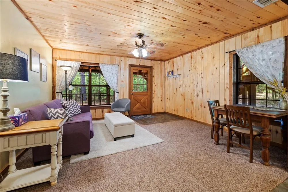 431 County Road 2487 Mineola, TX 75773