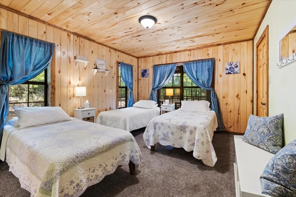 431 County Road 2487 Mineola, TX 75773